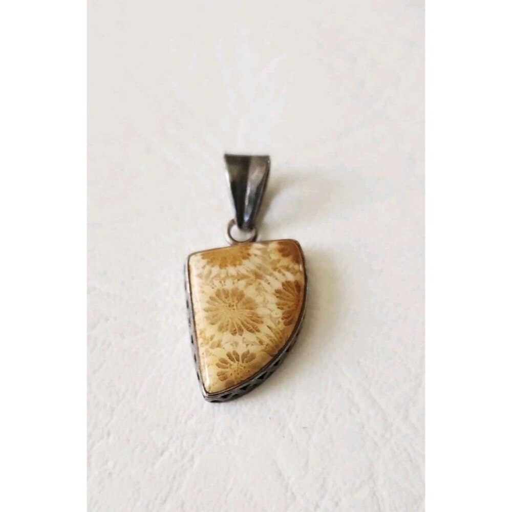 Vintage Southwestern Fossil Coral Sterling Silver Pendant 1.5" 7.40g